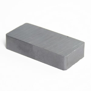 5044 - Ceramic Magnet
