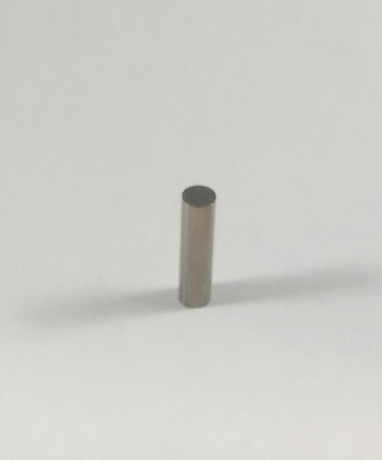 ALN5 .125Dx.500 Alnico Round Bar Magnet