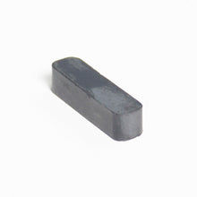 13 - Ceramic Magnet